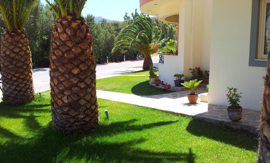 Ostria Hotel Palekastro Exterior photo